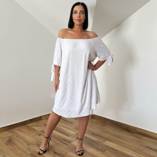 Plus size vállra húzható ruha- fehér madeira mintás