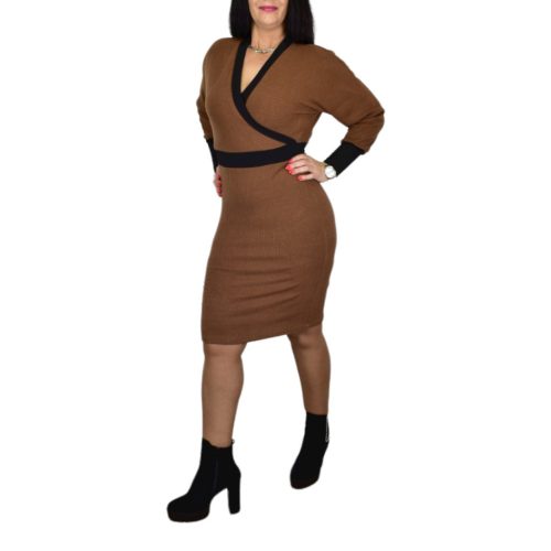 Giolla V-nyakú átlapolt ruha – Barna